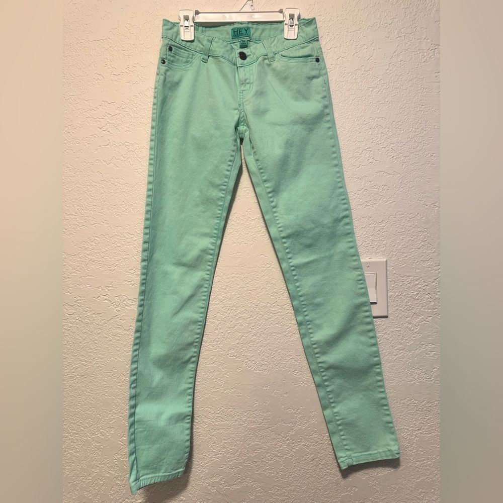 MINT JEANS